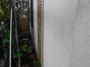 大田区にて天井シミの雨漏り修理〈外壁サイディング上張り〉 施工前